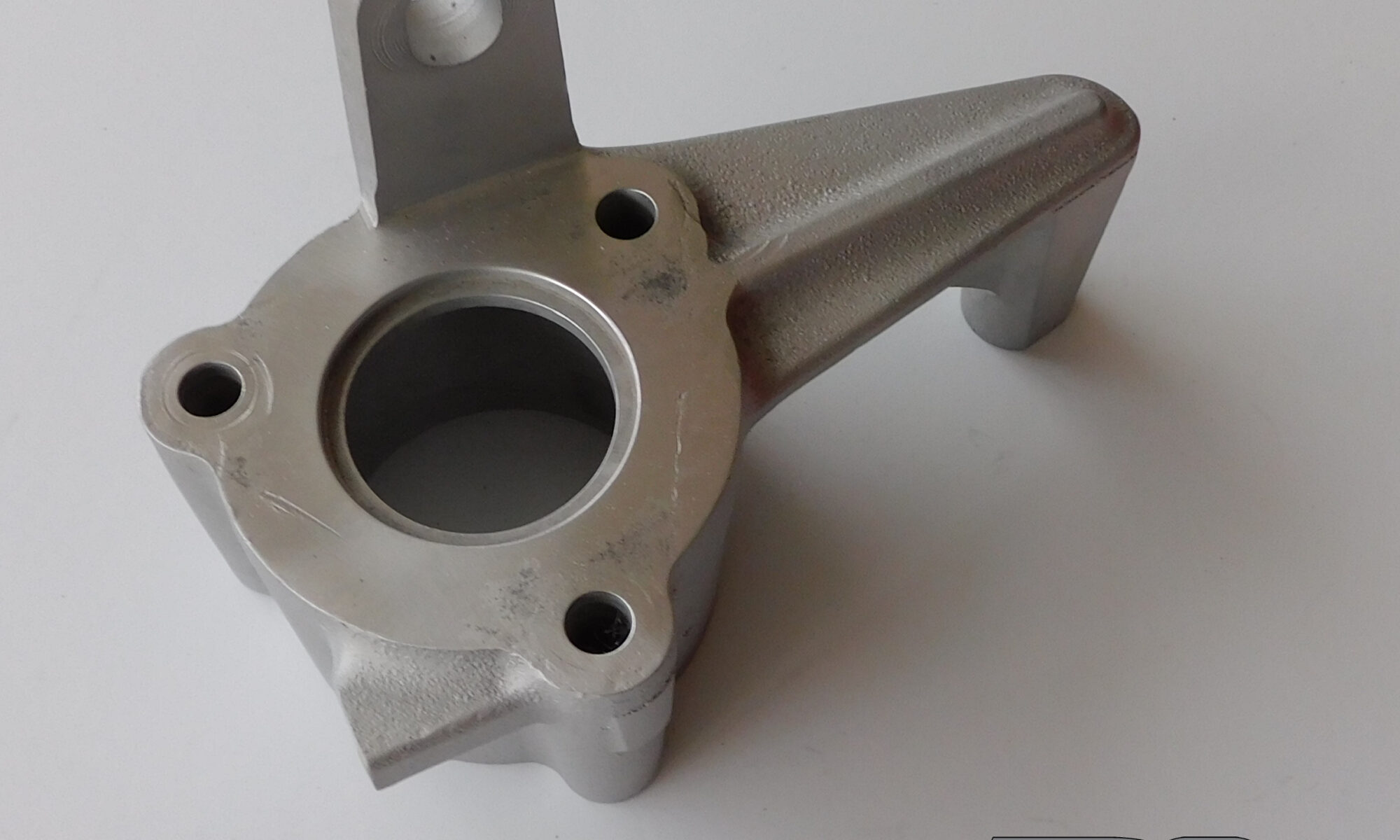 TRD Centri Pulley side Bracket